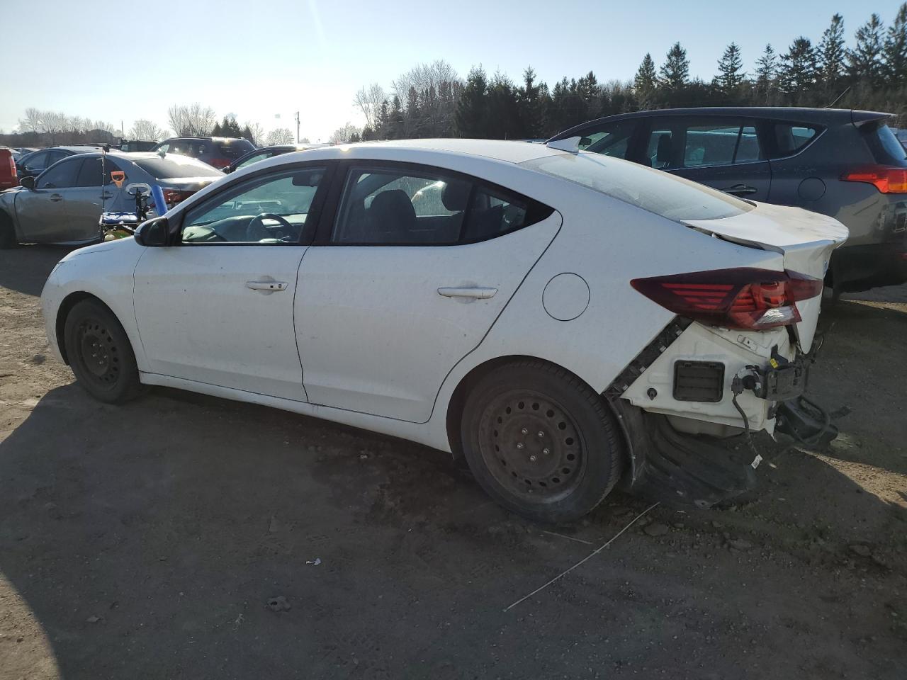 2019 HYUNDAI ELANTRA SE - Фото 2