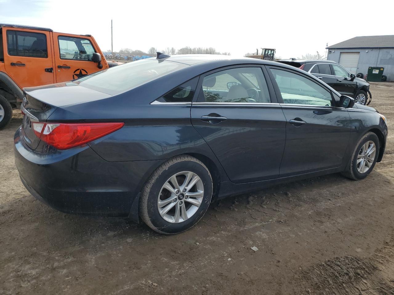 2013 HYUNDAI SONATA GLS - Фото 3