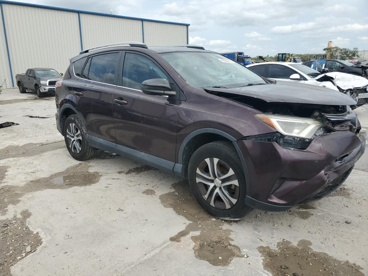 2017 TOYOTA RAV4 LE - Image 4