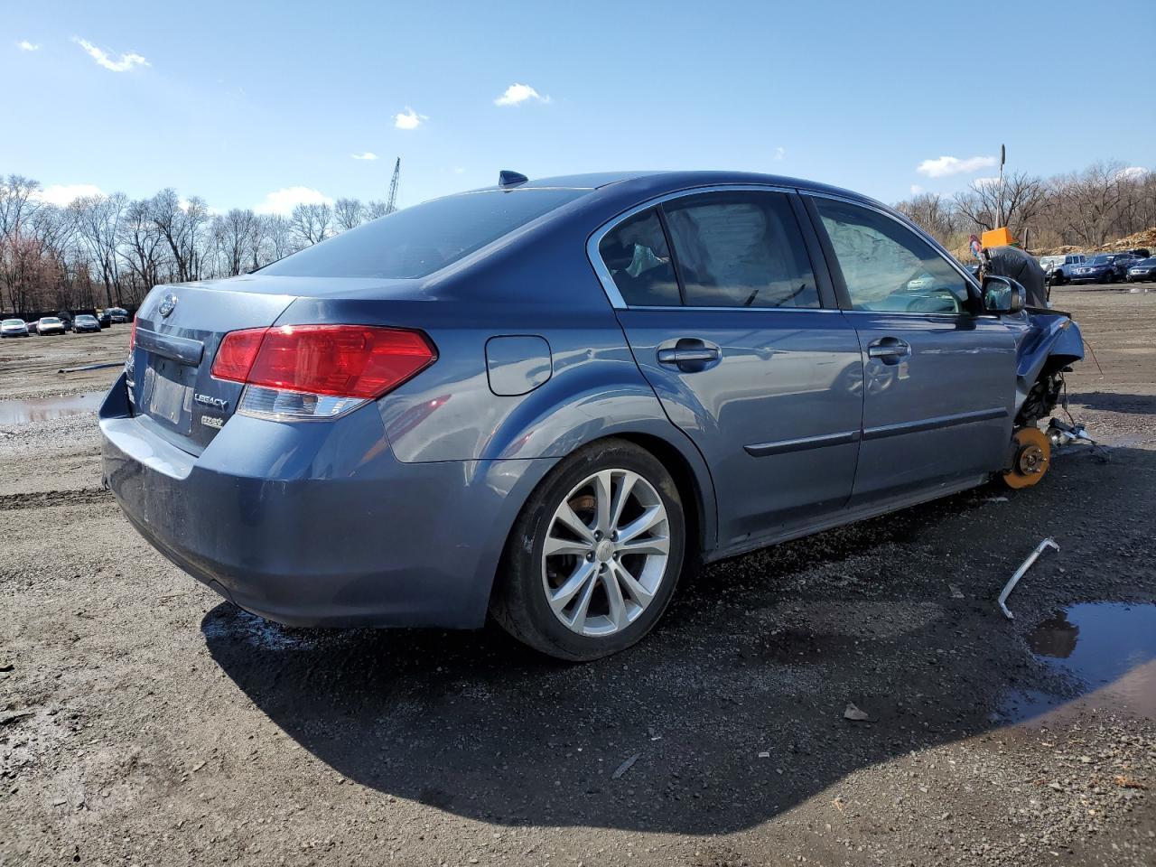 2014 SUBARU LEGACY 2.5 - Image 3