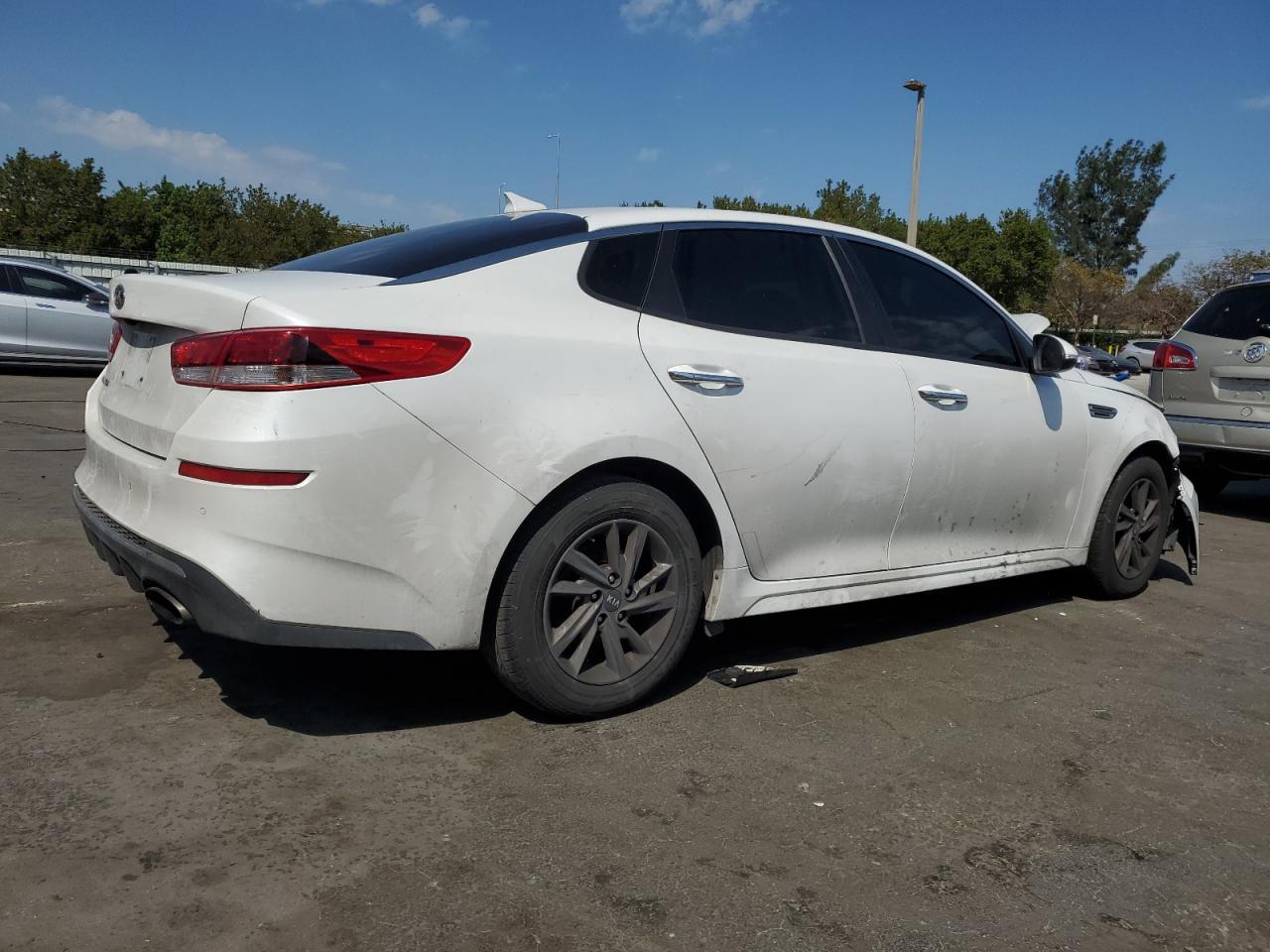 2020 KIA OPTIMA LX - Image 3