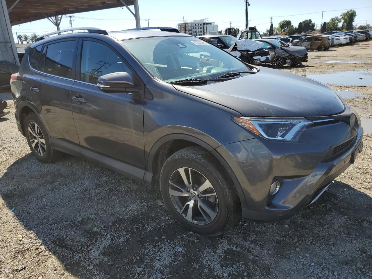 2017 TOYOTA RAV4 XLE - Image 4