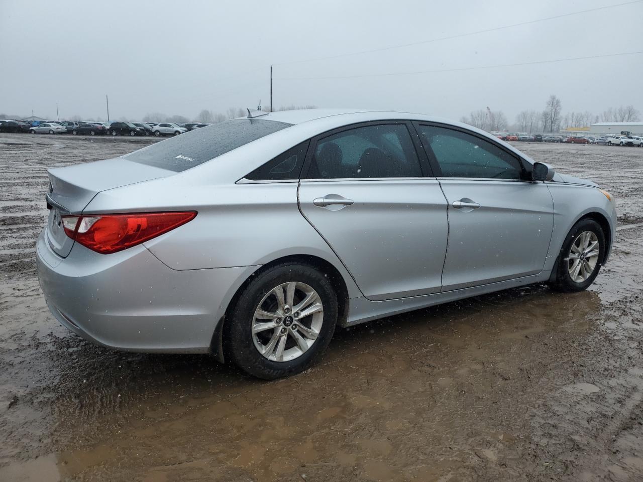 2013 HYUNDAI SONATA GLS - Фото 3