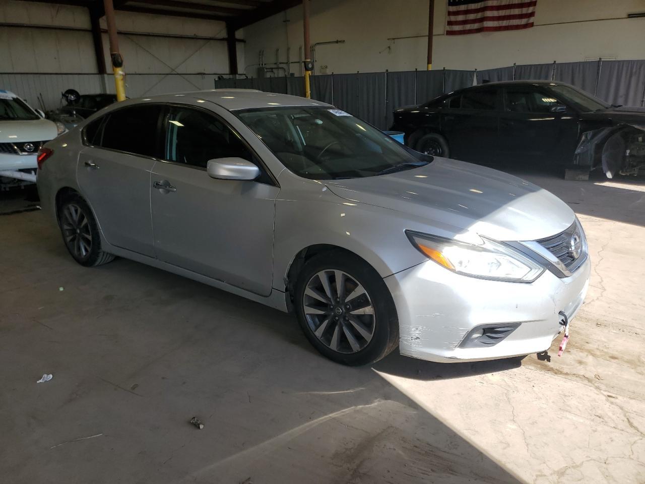 2017 NISSAN ALTIMA 2.5 - Фото 4
