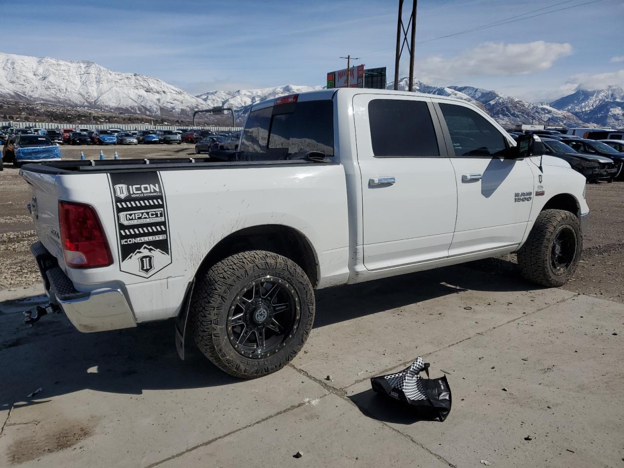 2017 RAM 1500 SLT - Image 3