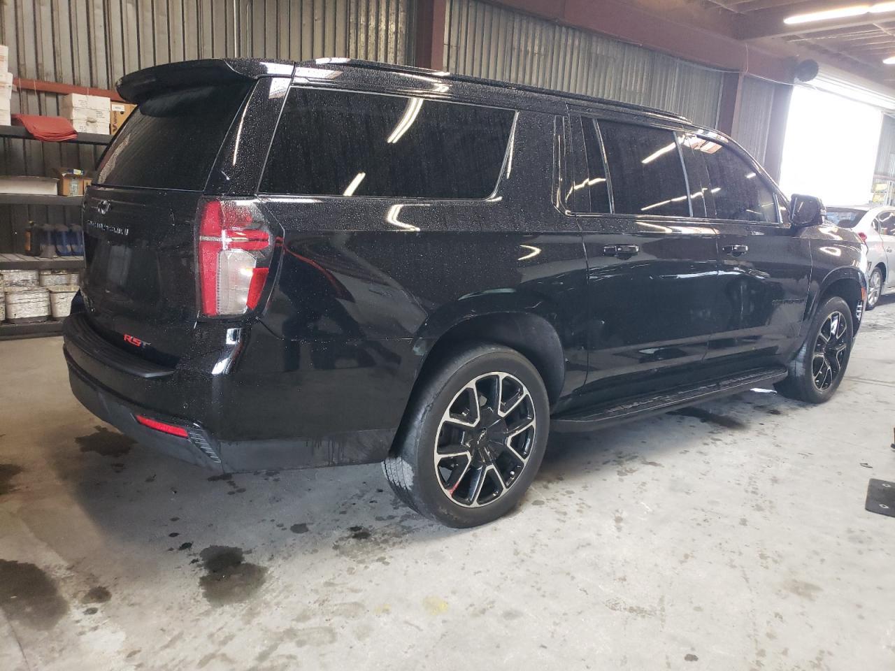 2023 CHEVROLET SUBURBAN C - Фото 3