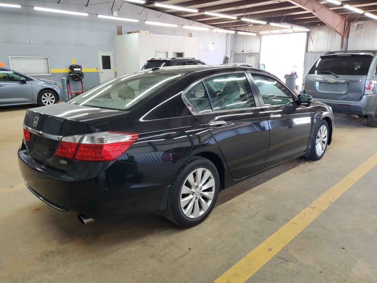 2015 HONDA ACCORD EXL - Image 3