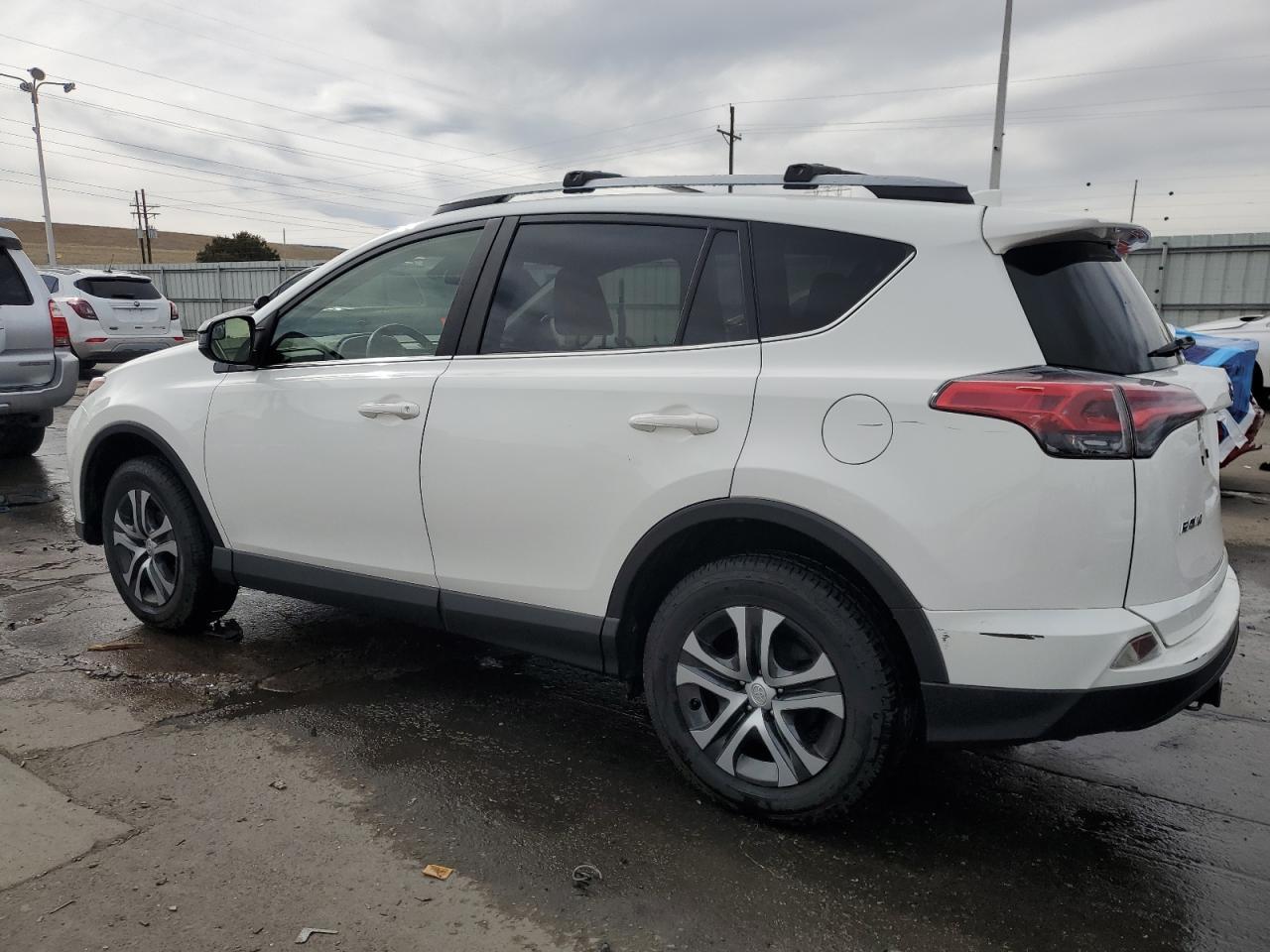 2017 TOYOTA RAV4 LE - Image 2