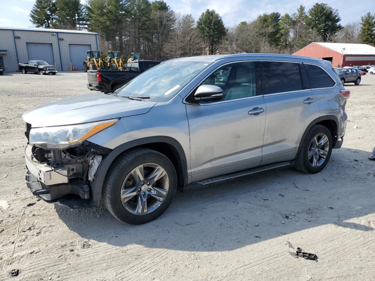 2015 TOYOTA HIGHLANDER