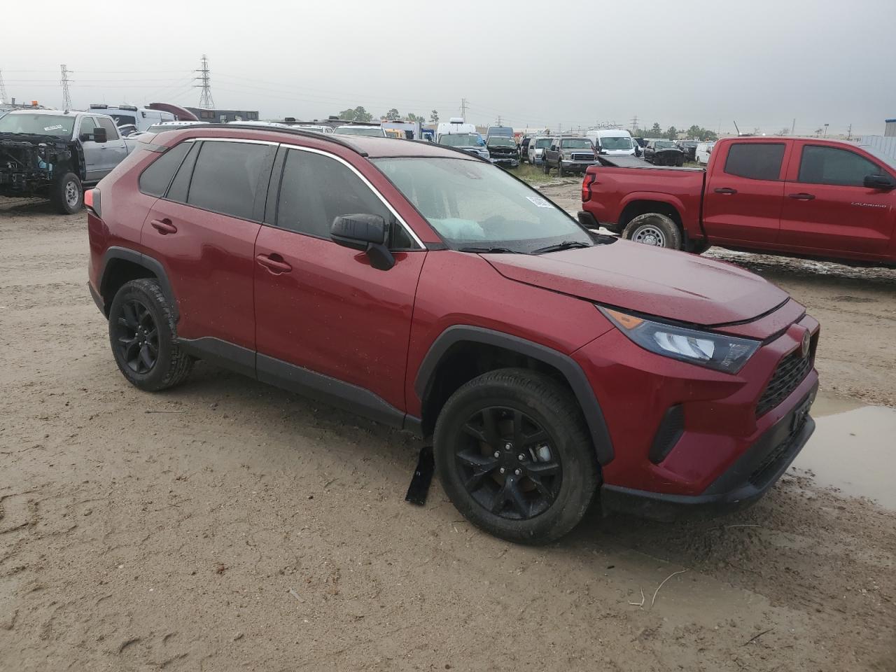 2021 TOYOTA RAV4 LE - Фото 4