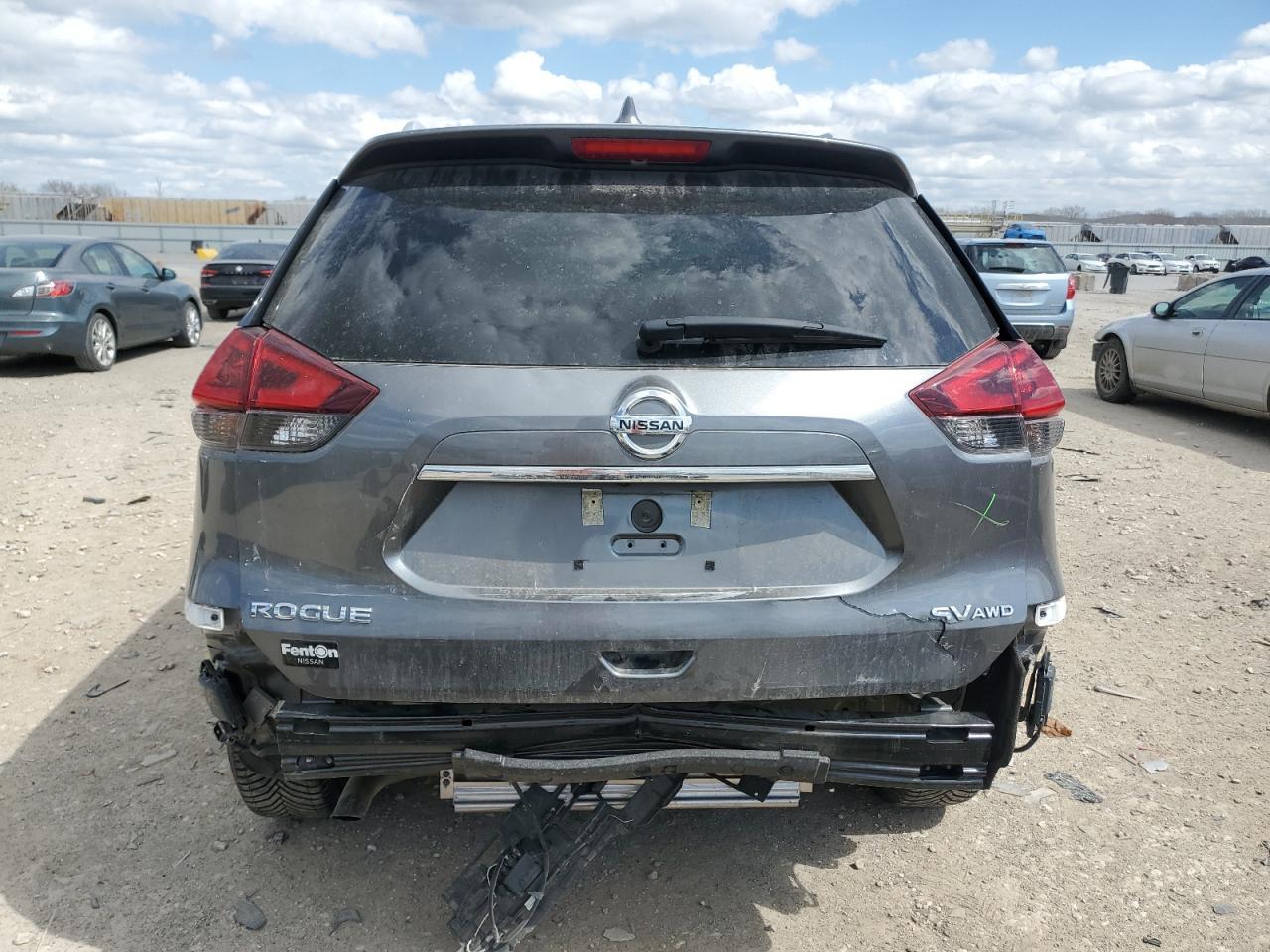 2018 NISSAN ROGUE S - Image 6