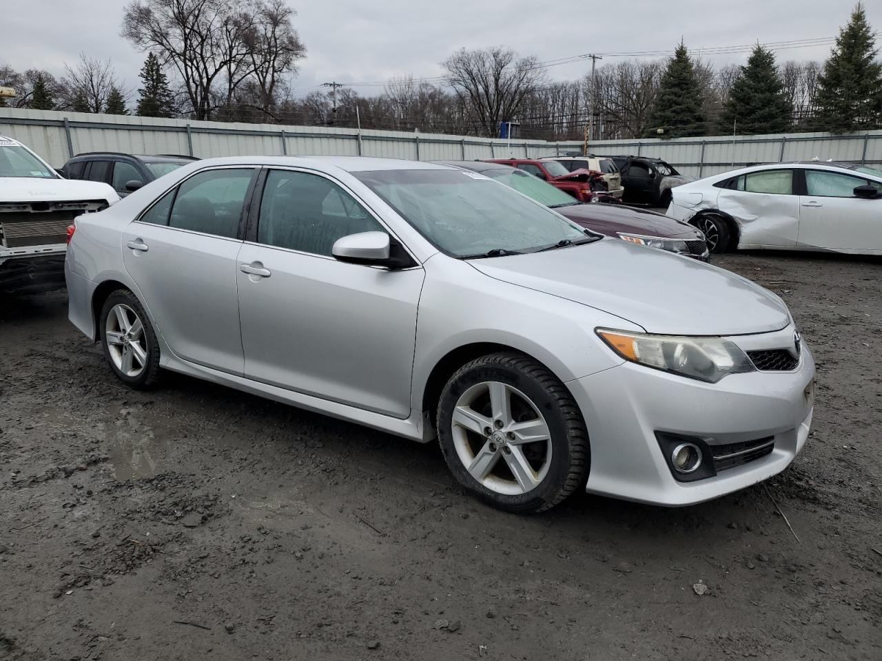 2013 TOYOTA CAMRY L - Фото 4