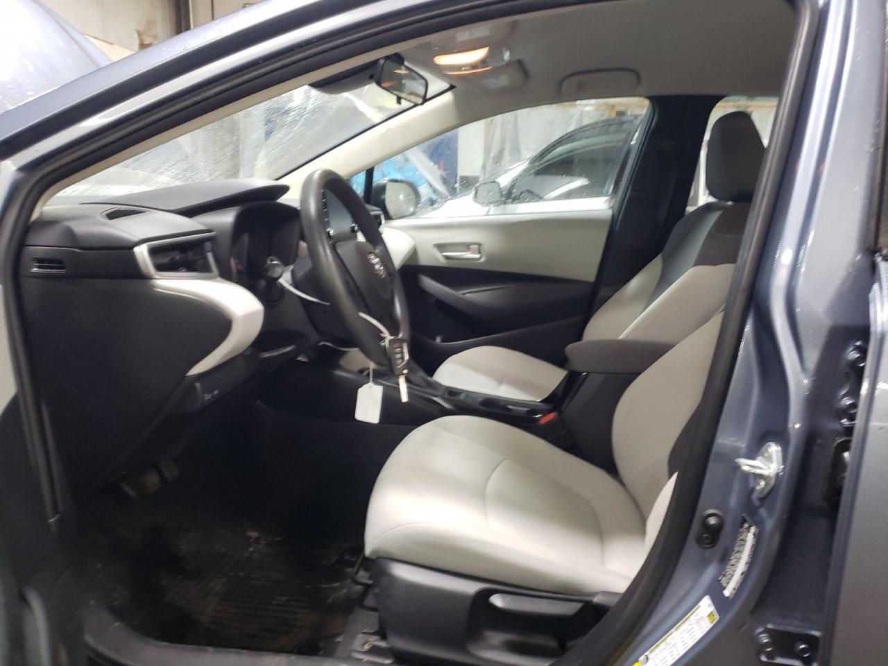 2020 TOYOTA COROLLA LE - Фото 7