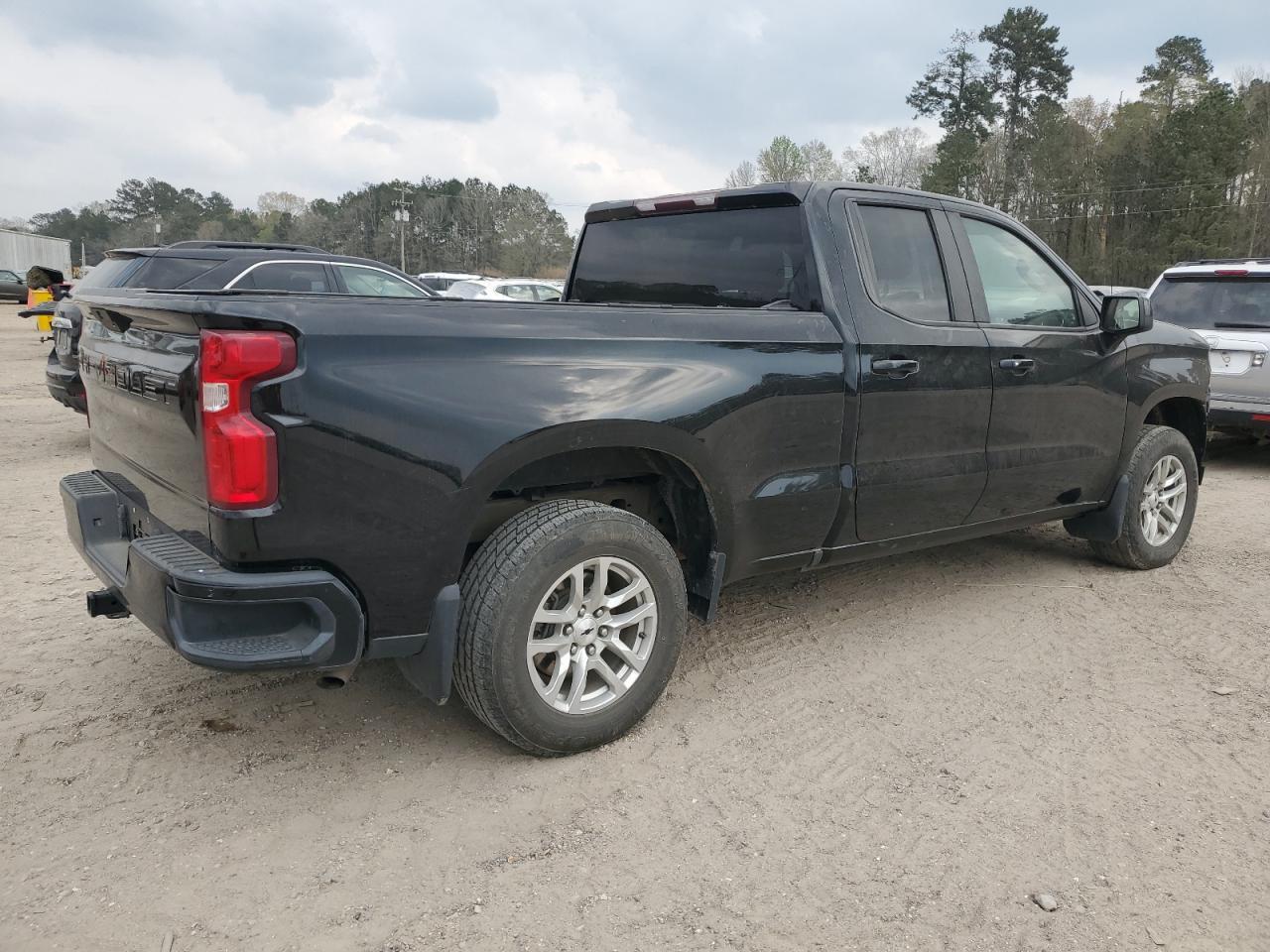 2021 CHEVROLET SILVERADO - Фото 3