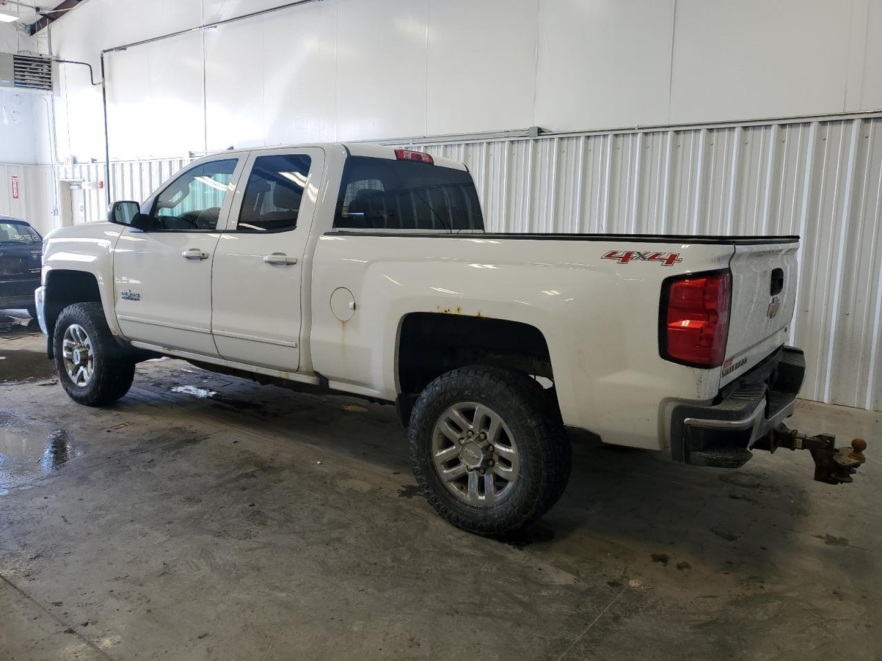 2016 CHEVROLET SILVERADO - Фото 2