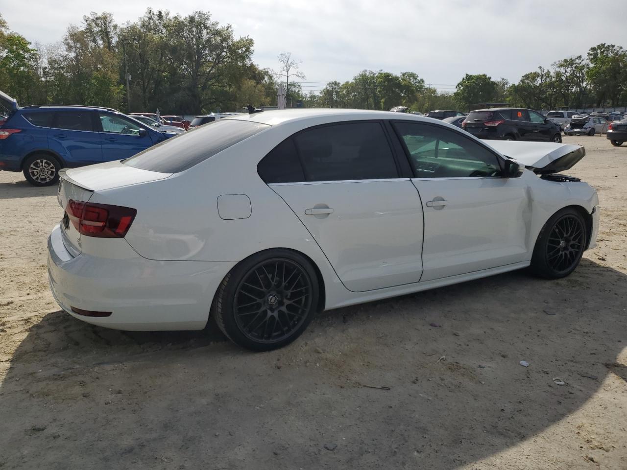 2017 VOLKSWAGEN JETTA SE - Image 3