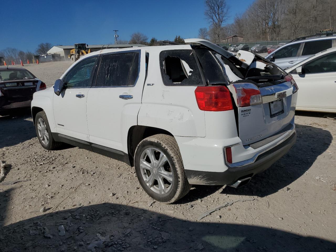 2016 GMC TERRAIN SL - Image 2