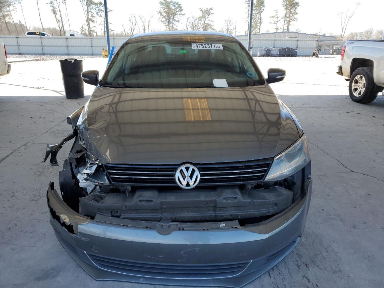 2014 VOLKSWAGEN JETTA SE - Image 5
