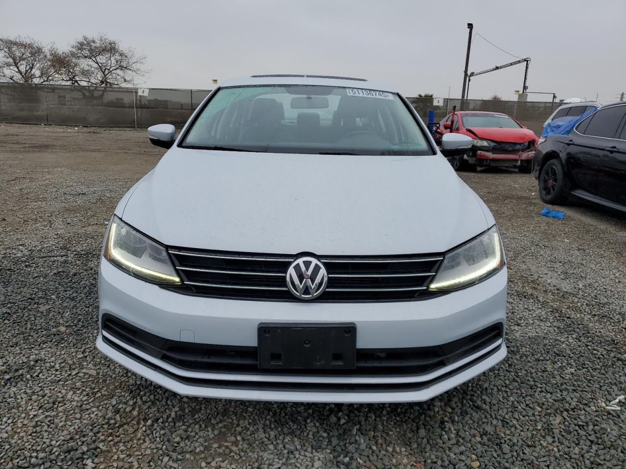 2017 VOLKSWAGEN JETTA SE - Фото 5
