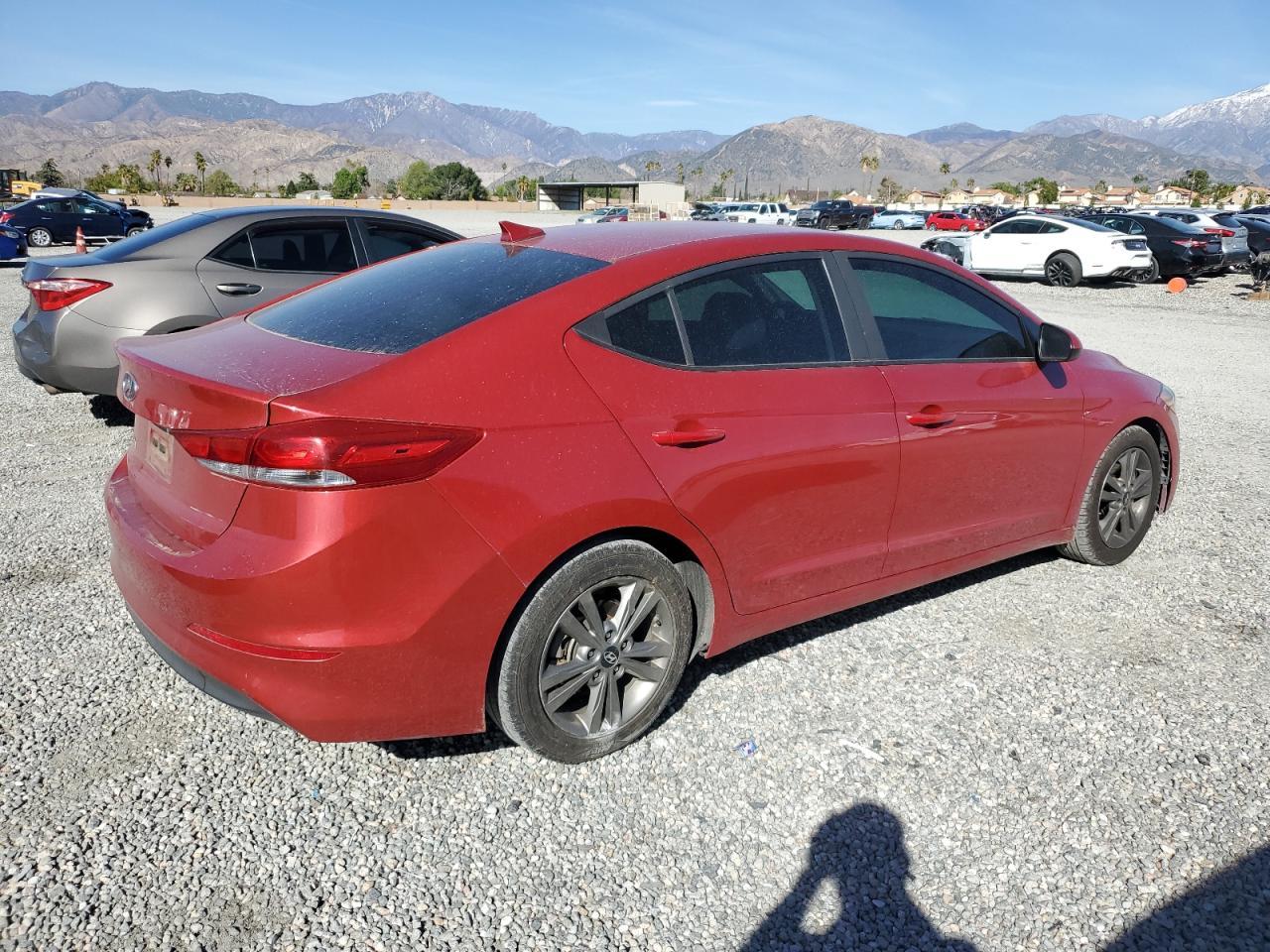 2018 HYUNDAI ELANTRA SE - Фото 3
