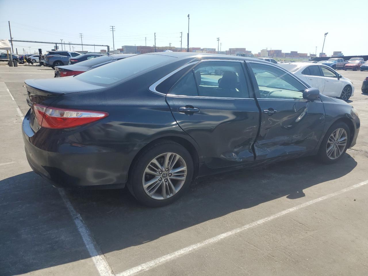 2016 TOYOTA CAMRY LE - Фото 3