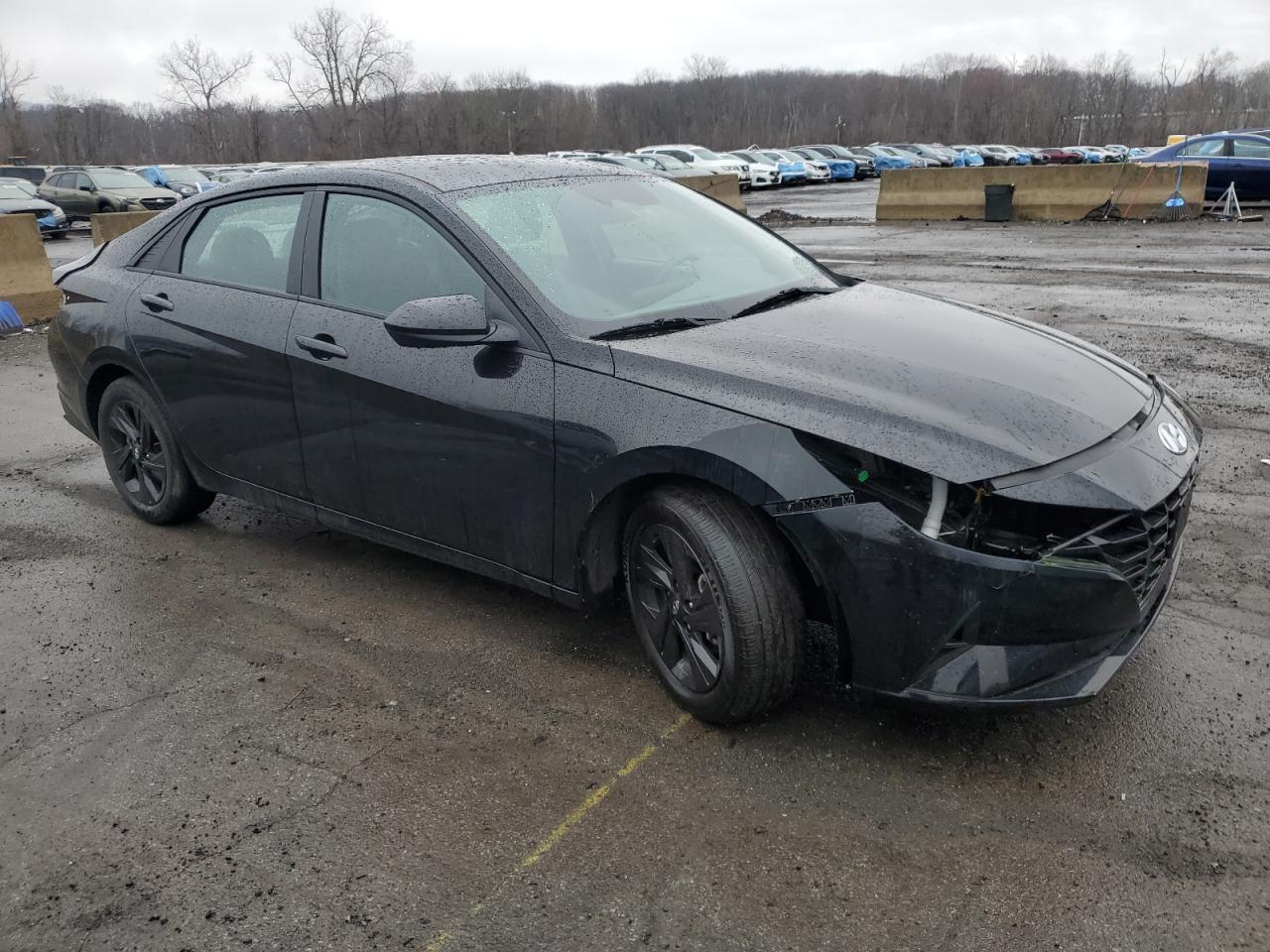2023 HYUNDAI ELANTRA SE - Image 4