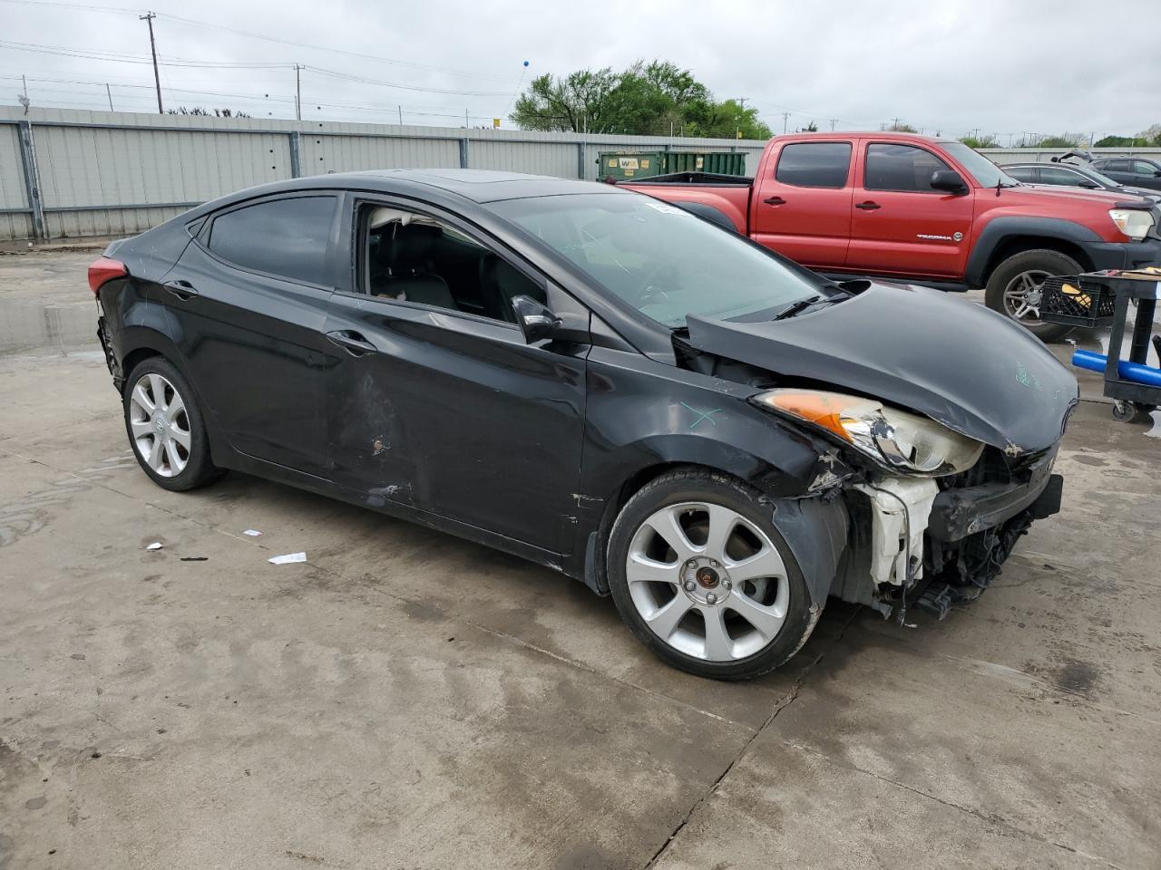 2013 HYUNDAI ELANTRA GL - Image 4