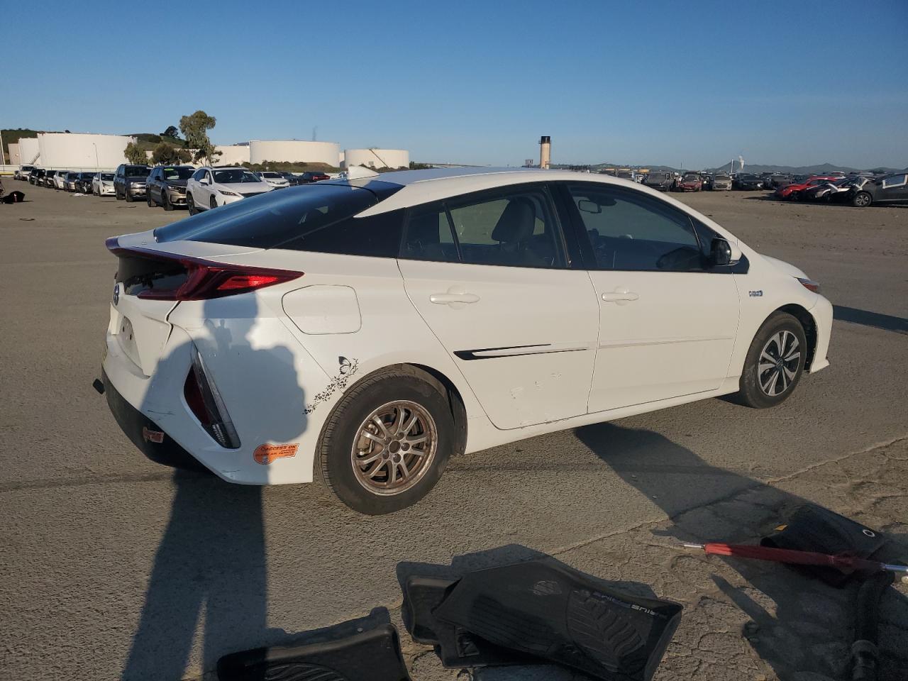 2019 TOYOTA PRIUS PRIM - Image 3