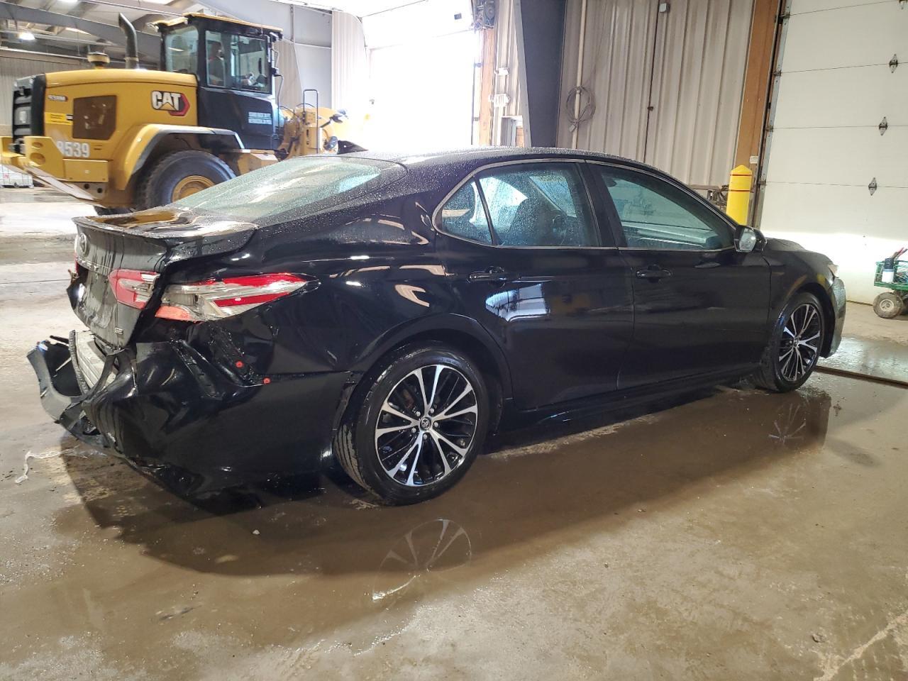2020 TOYOTA CAMRY SE - Image 3