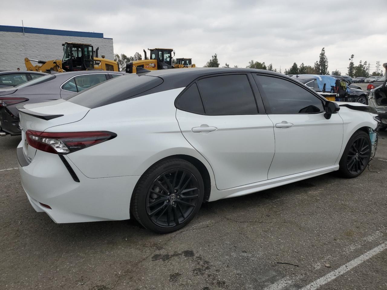 2022 TOYOTA CAMRY XSE - Фото 3