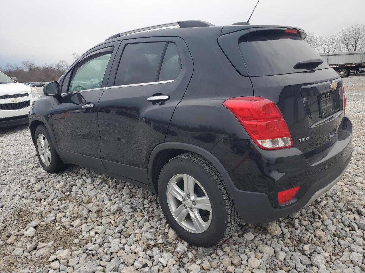 2019 CHEVROLET TRAX 1LT - Фото 2