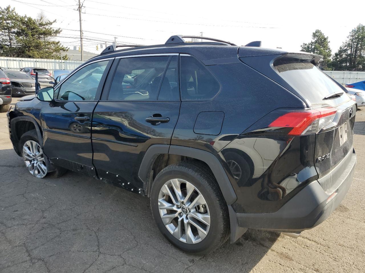 2024 TOYOTA RAV4 XLE P - Image 2