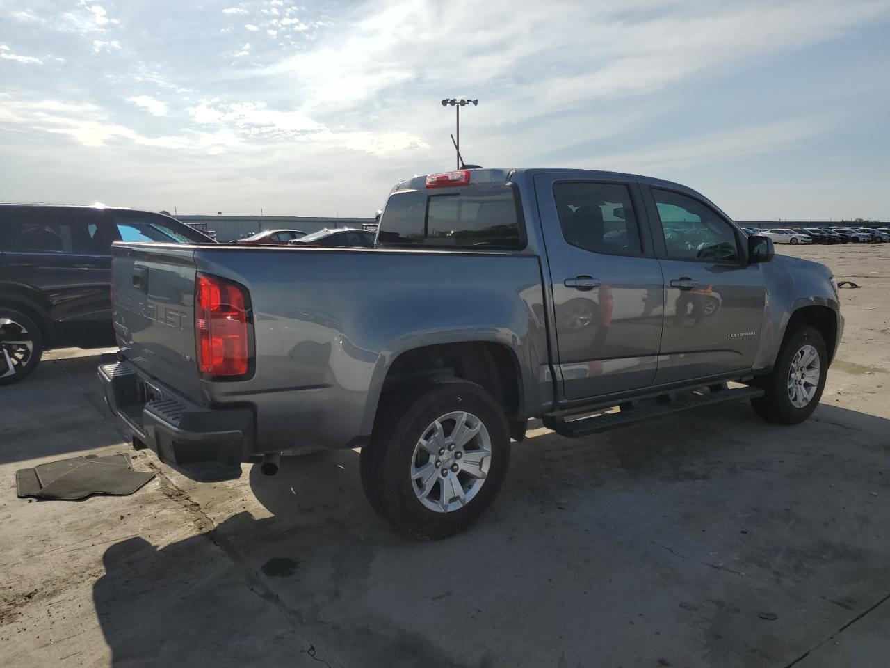 2022 CHEVROLET COLORADO L - Image 3