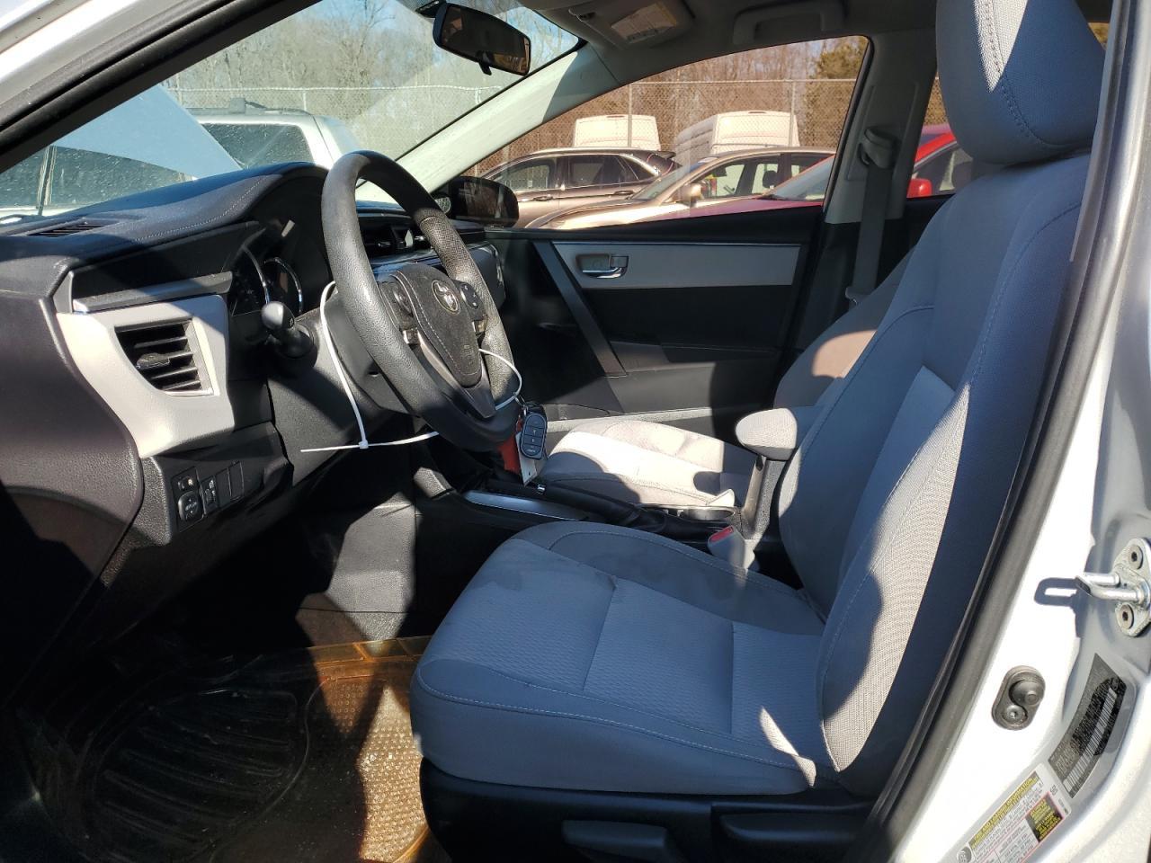 2014 TOYOTA COROLLA L - Фото 7