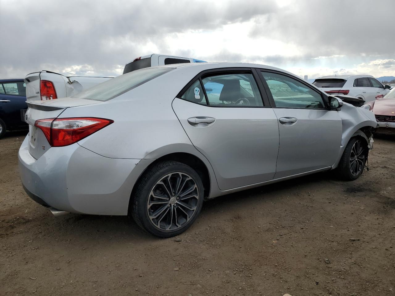 2016 TOYOTA COROLLA L - Фото 3