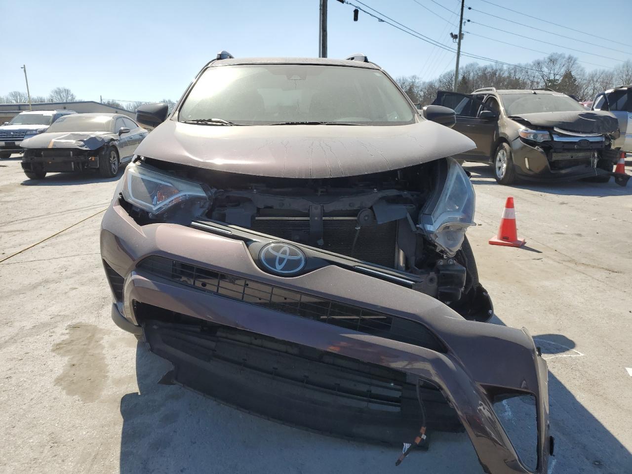 2018 TOYOTA RAV4 LE - Image 5
