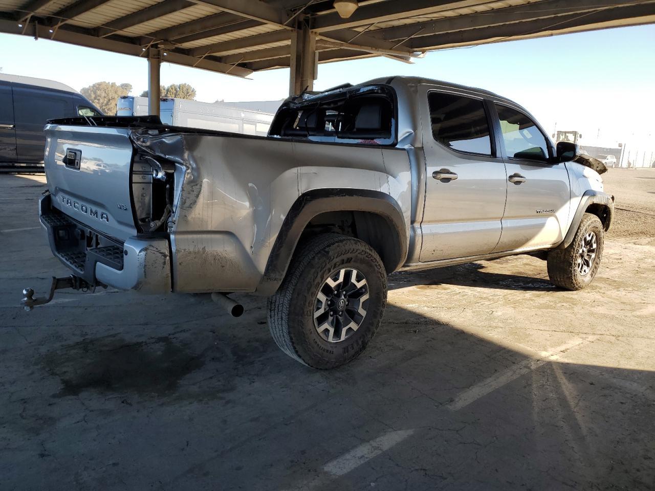 2023 TOYOTA TACOMA DOU - Фото 3