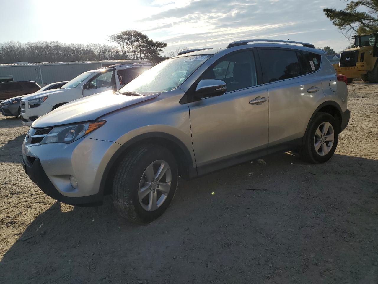 2013 TOYOTA RAV4 XLE