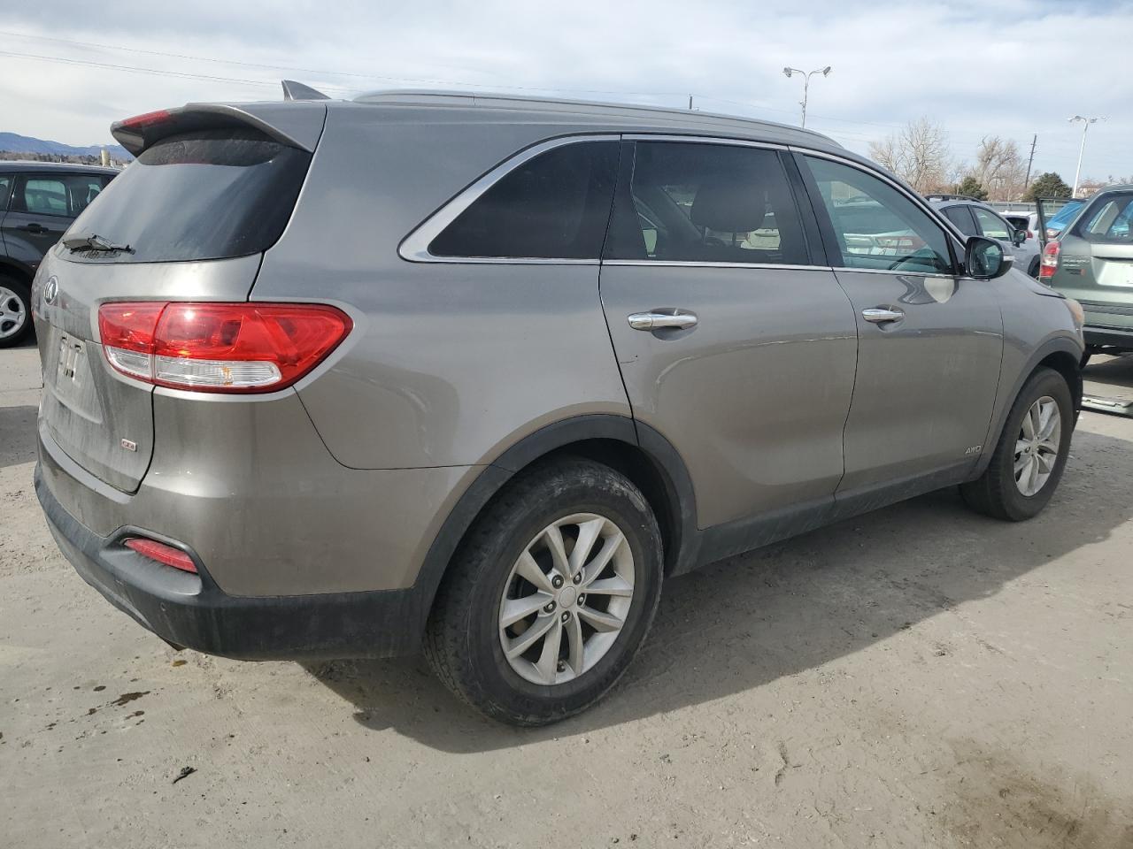 2016 KIA SORENTO LX - Image 3
