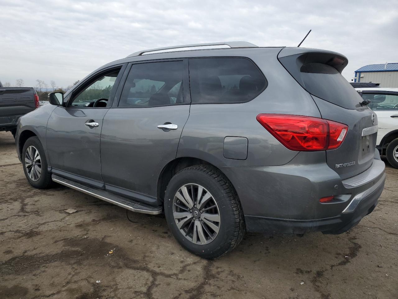 2018 NISSAN PATHFINDER - Image 2