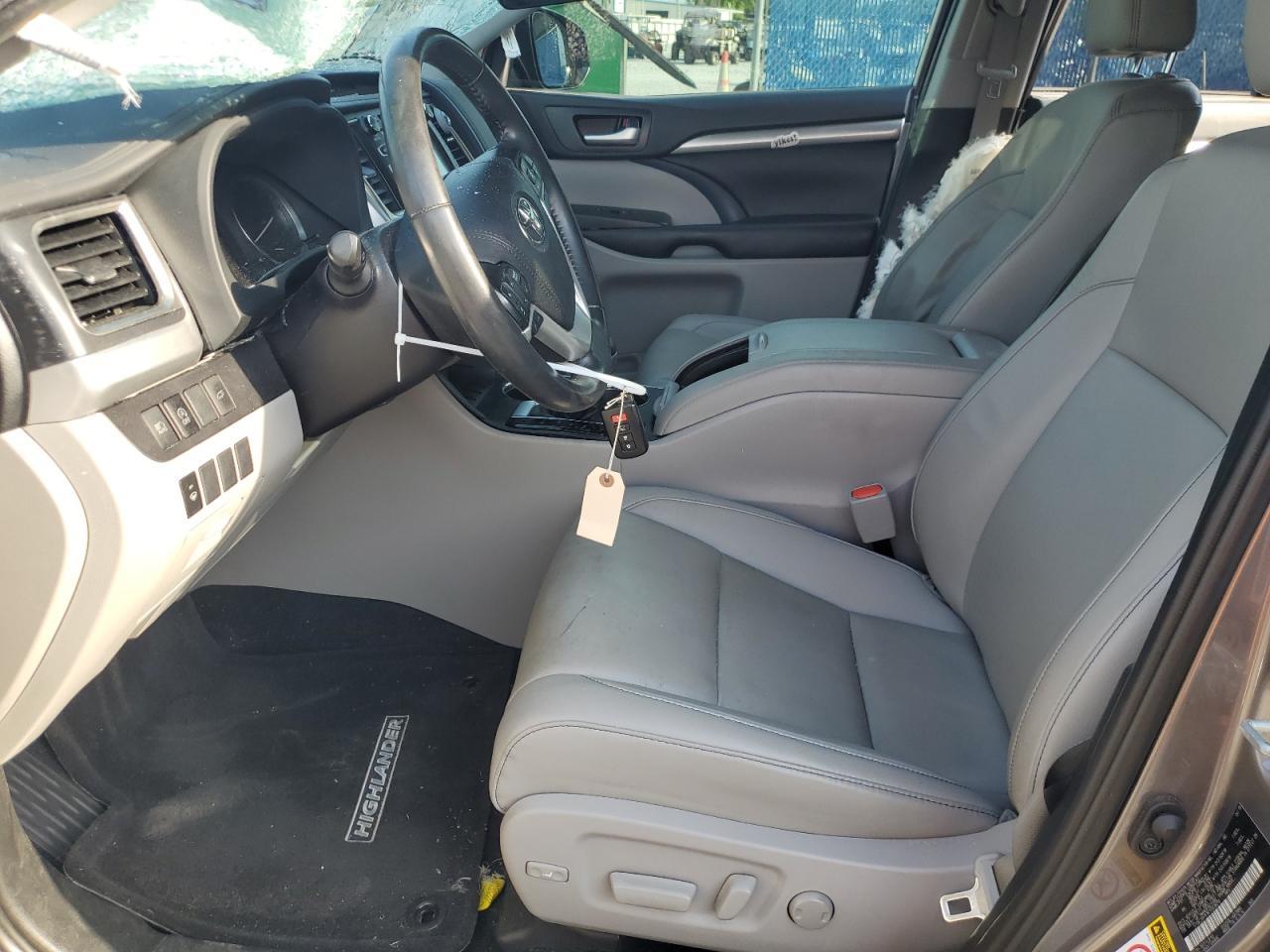 2019 TOYOTA HIGHLANDER - Image 7