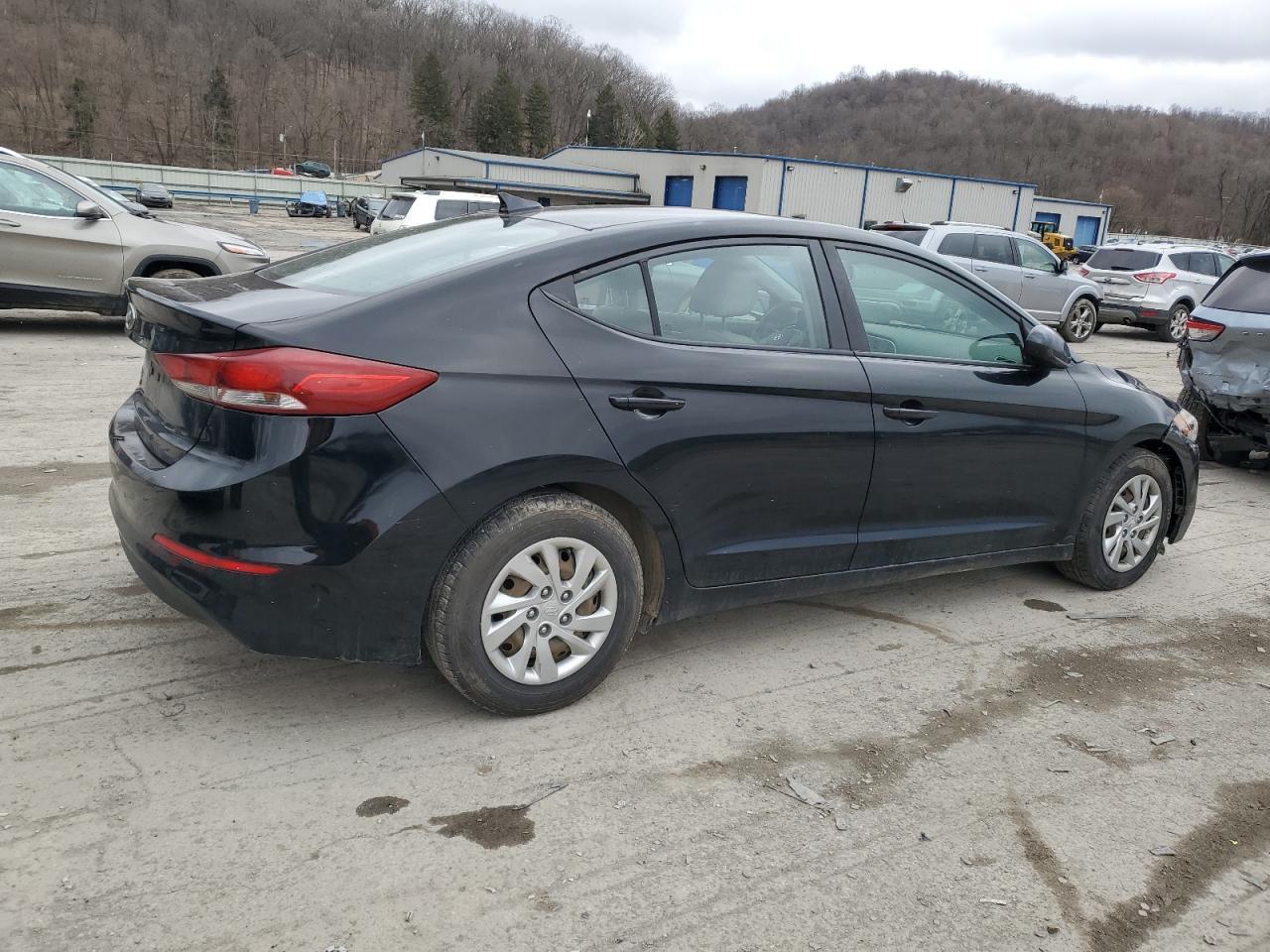 2017 HYUNDAI ELANTRA SE - Image 3