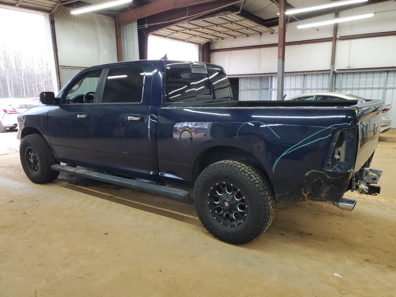 2015 RAM 1500 SLT - Image 2