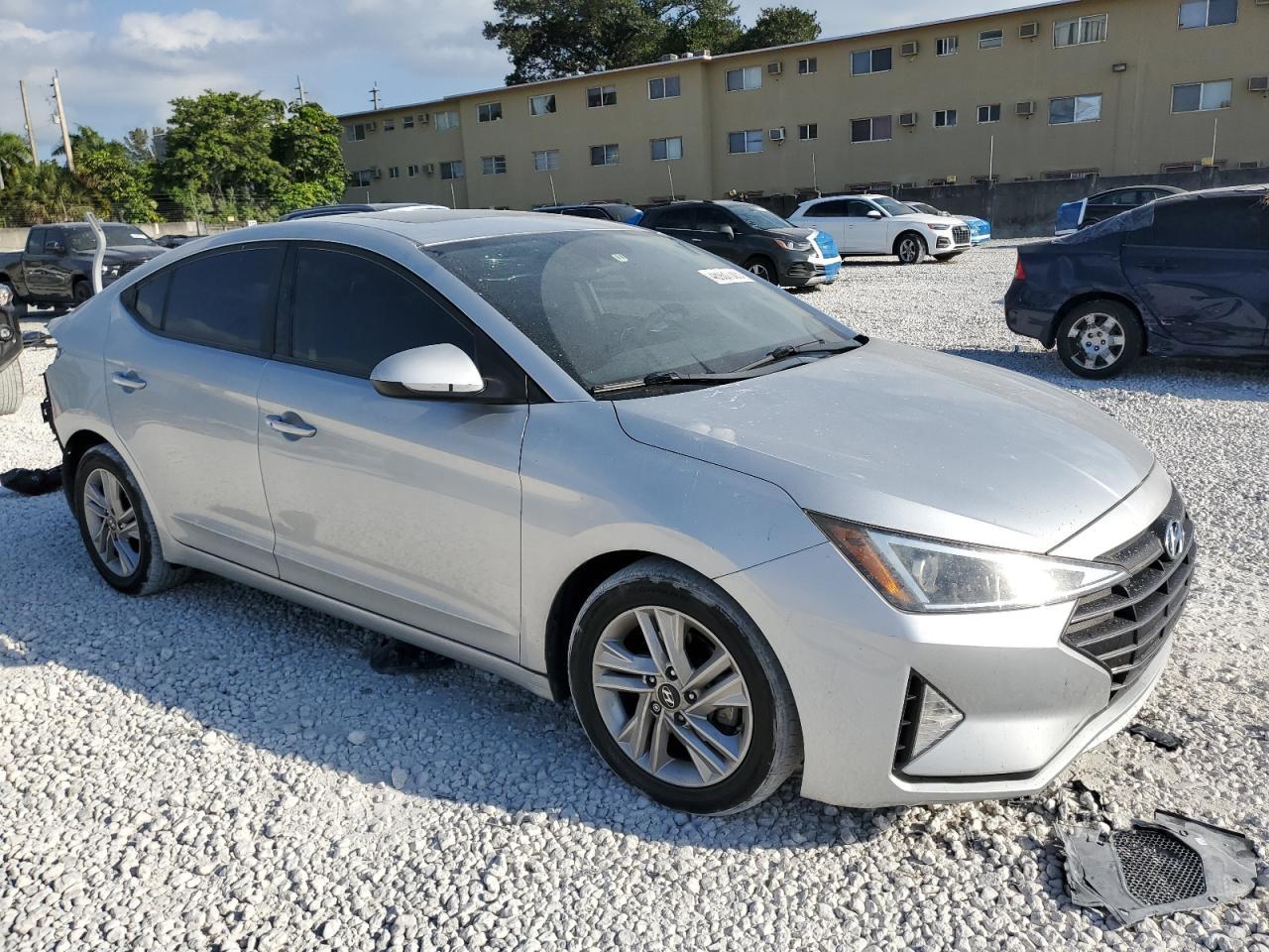 2019 HYUNDAI ELANTRA SE - Фото 4