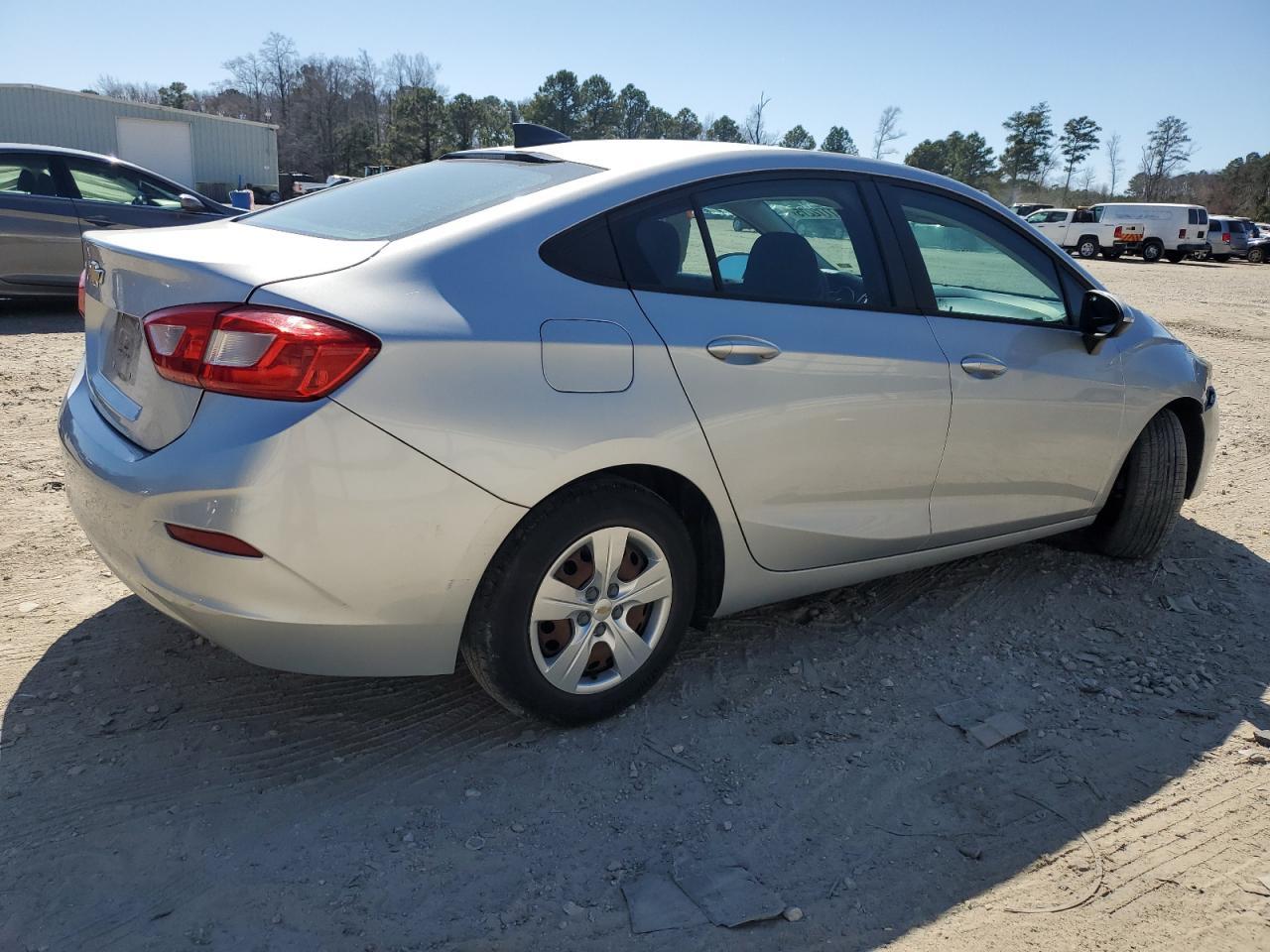 2016 CHEVROLET CRUZE LS - Image 3