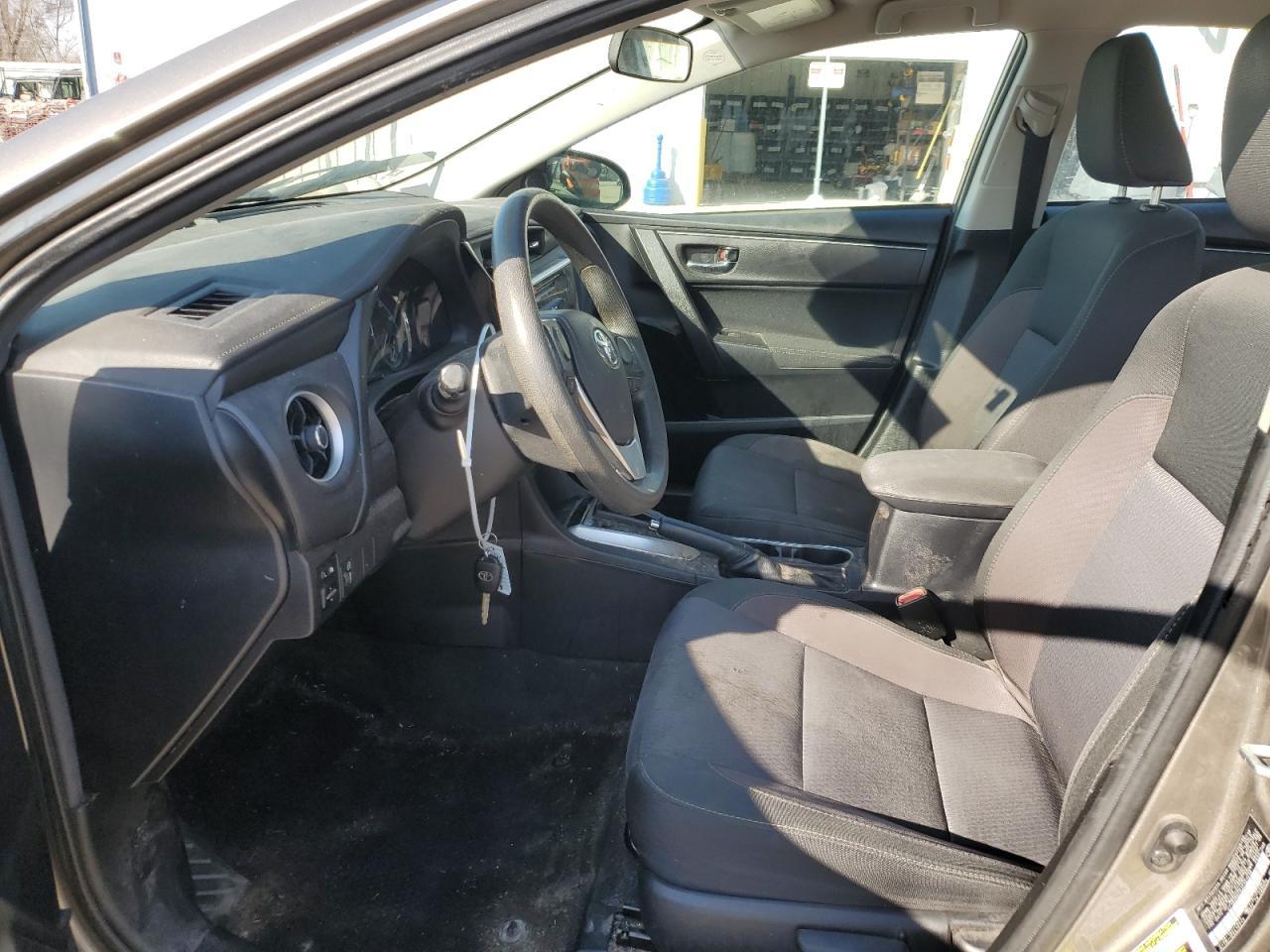 2018 TOYOTA COROLLA L - Фото 7