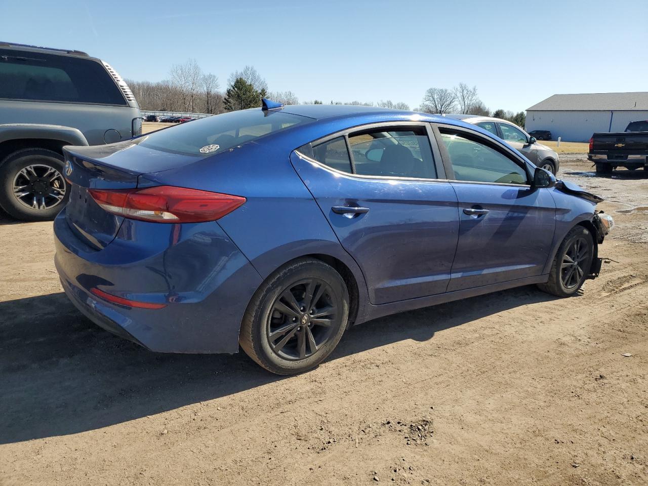 2018 HYUNDAI ELANTRA SE - Фото 3