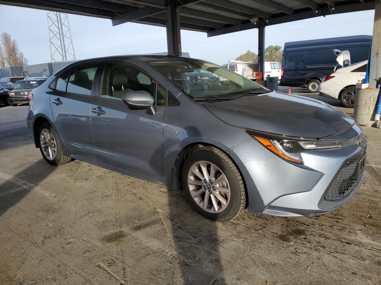 2020 TOYOTA COROLLA LE - Image 4
