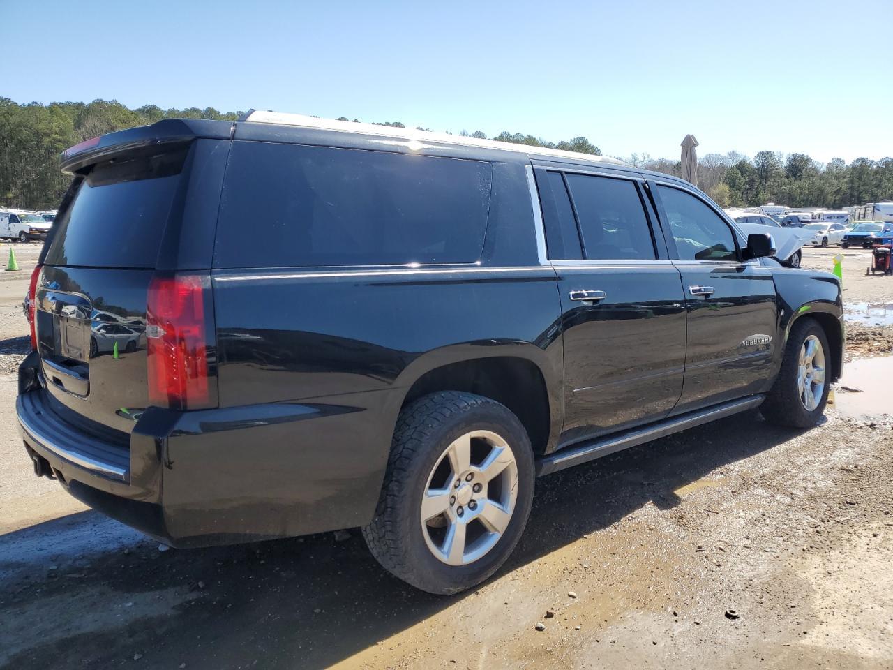 2015 CHEVROLET SUBURBAN C - Image 3