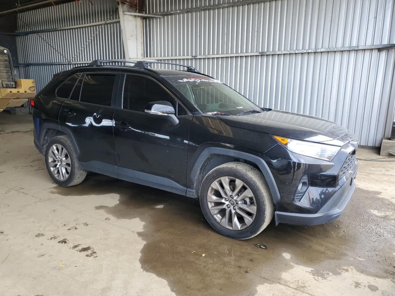 2019 TOYOTA RAV4 XLE P - Image 4